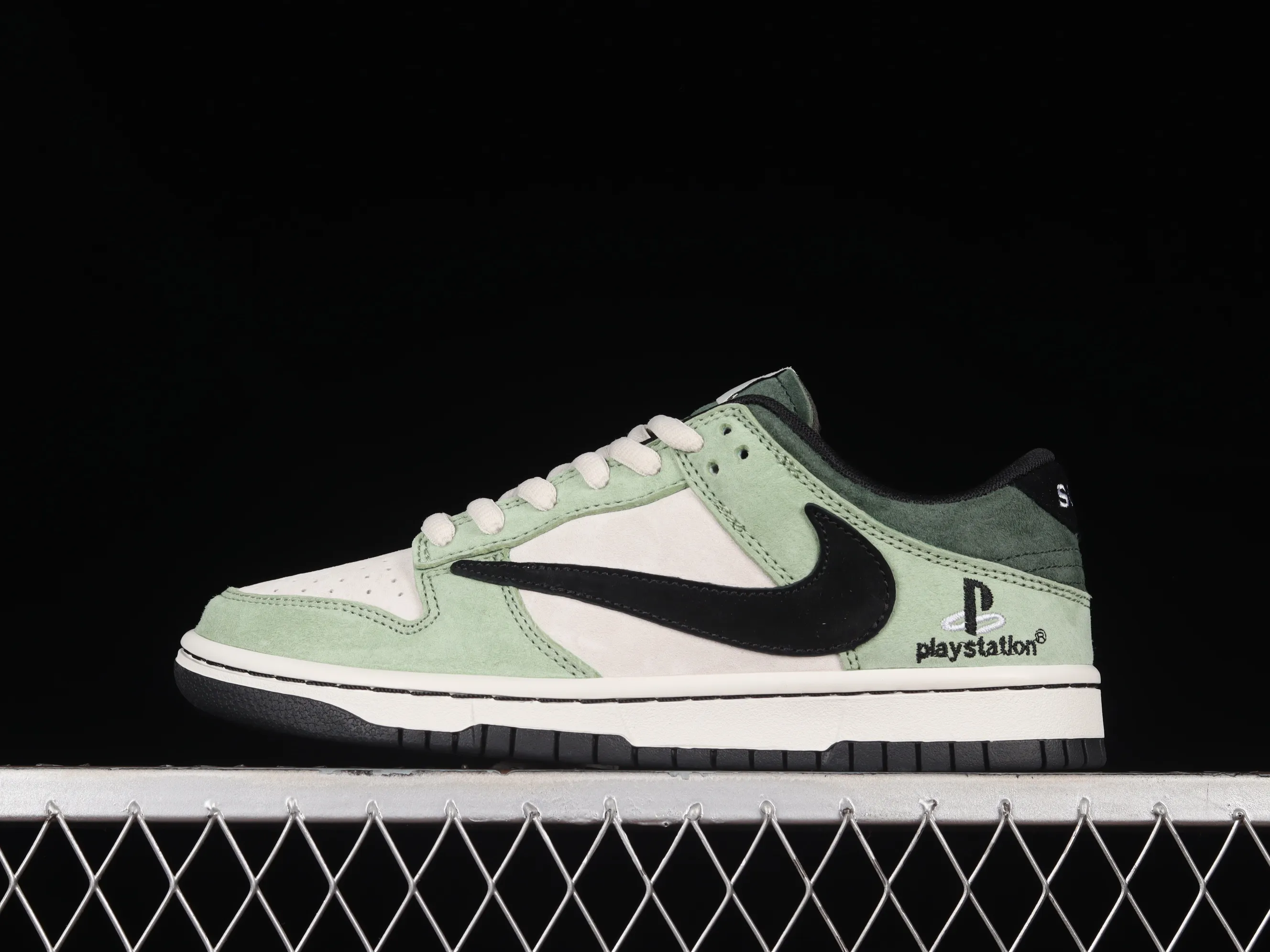 All Categories Nk SB Dunk Series Nk SB Dunk Low Low-top sneakers Nk SB Dunk Low Qatar World Cup themed SB low-top sports and leisure sneakers CU1726-777